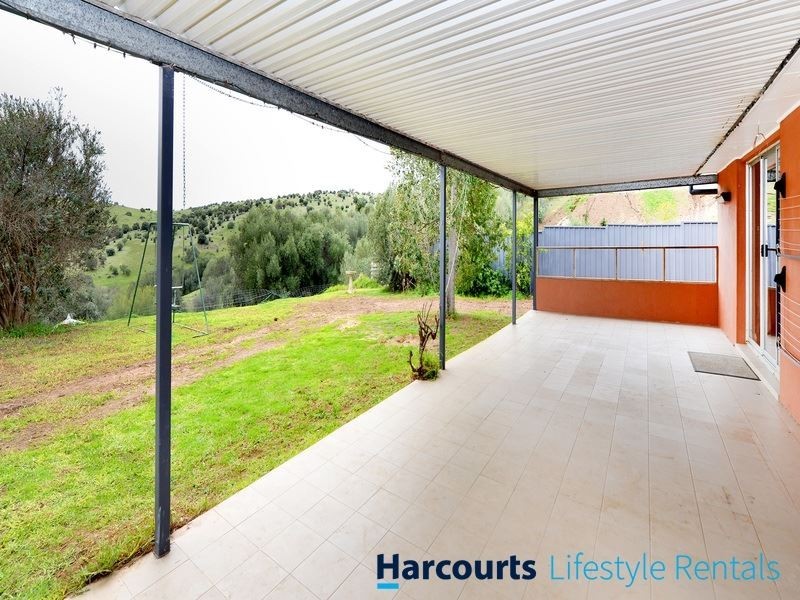 2 Grantala Court, Hallett Cove SA 5158