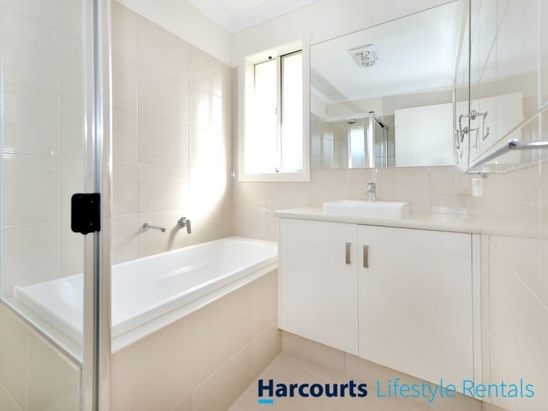 11 Blake Street, Hallett Cove SA 5158