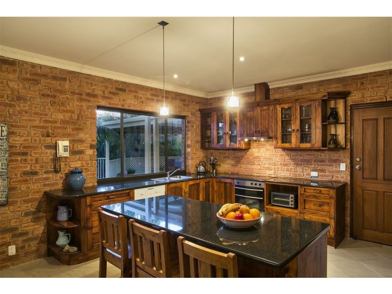 6 Lucretia Way, Hallett Cove SA 5158