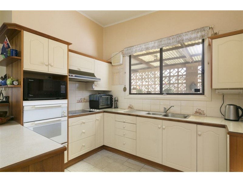 113a Military Road, Tennyson SA 5022