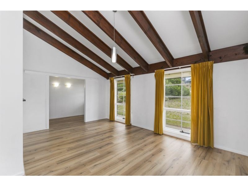 14 Grand Central Avenue, Hallett Cove SA 5158