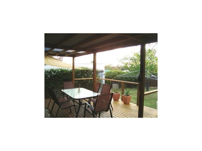 4 Dobell CT, Trott Park SA 5158