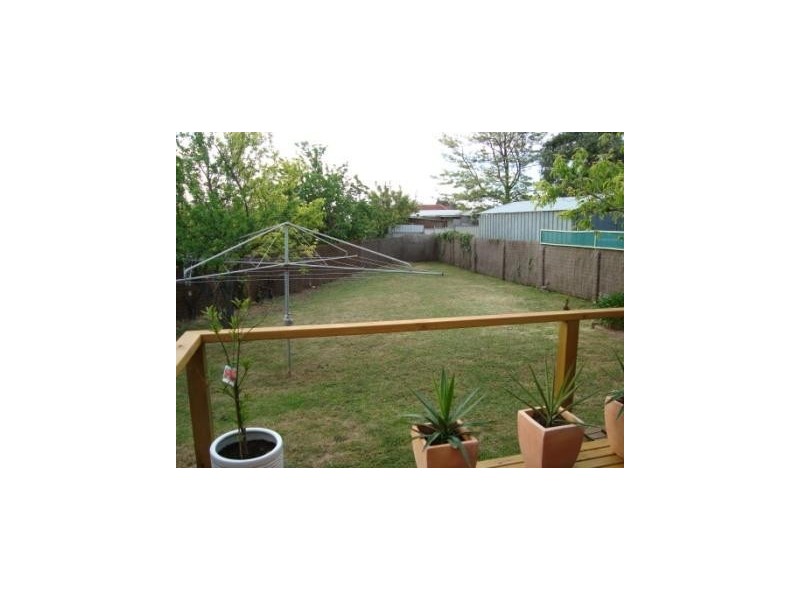 4 Dobell CT, Trott Park SA 5158