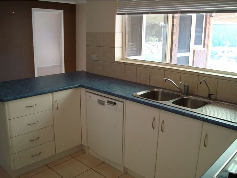 34 Warilda Crescent, Hallett Cove SA 5158