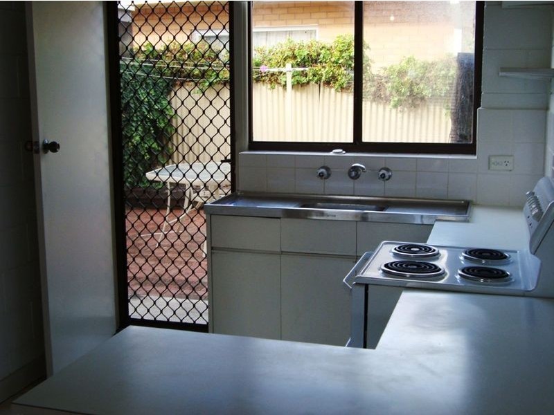 2/1 Sandhurst Ct, Brighton SA 5048