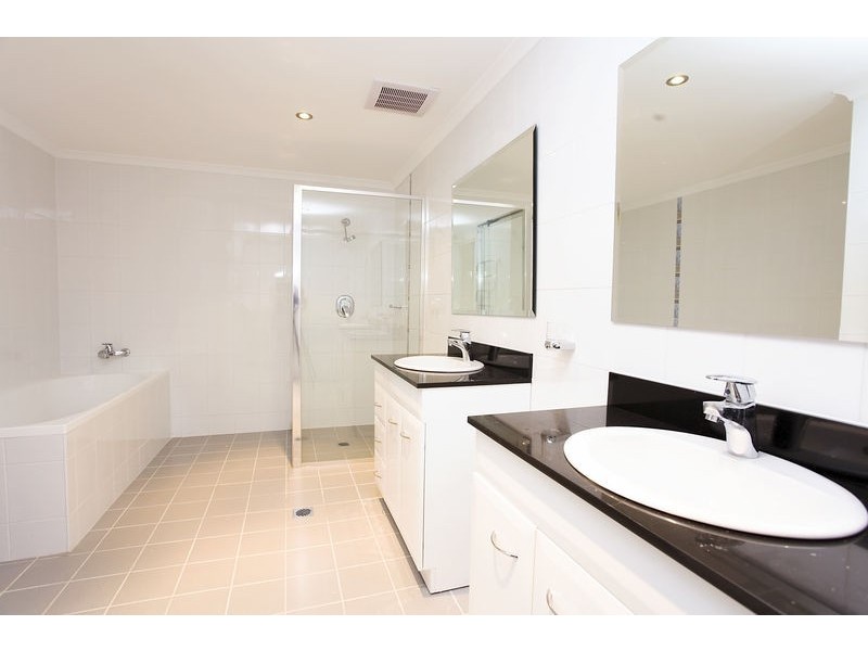 40/25-33 Old Northern Road, Baulkham Hills NSW 2153