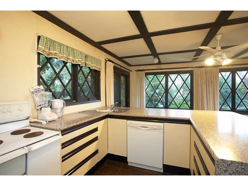 10 Lynstock Avenue, Castle Hill NSW 2154