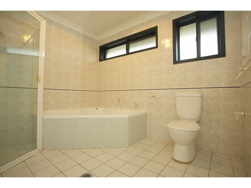 10 Lynstock Avenue, Castle Hill NSW 2154