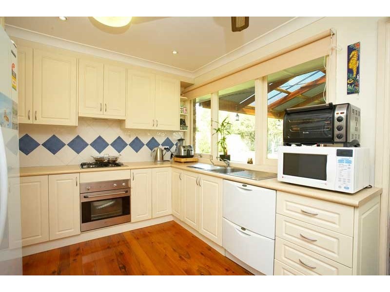 18 Lambert Crescent, Baulkham Hills NSW 2153