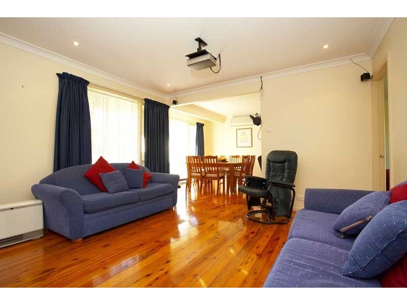 18 Lambert Crescent, Baulkham Hills NSW 2153