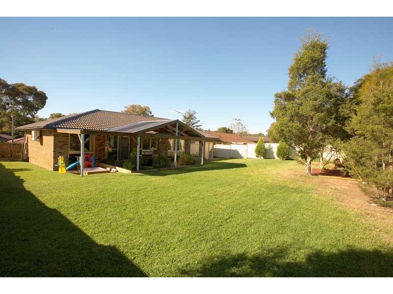 18 Lambert Crescent, Baulkham Hills NSW 2153