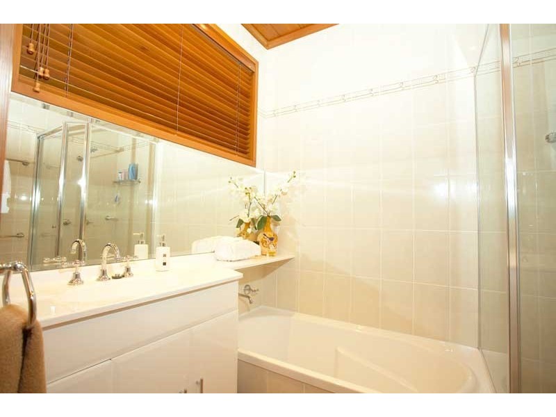 1 Disraeli Road, Winston Hills NSW 2153