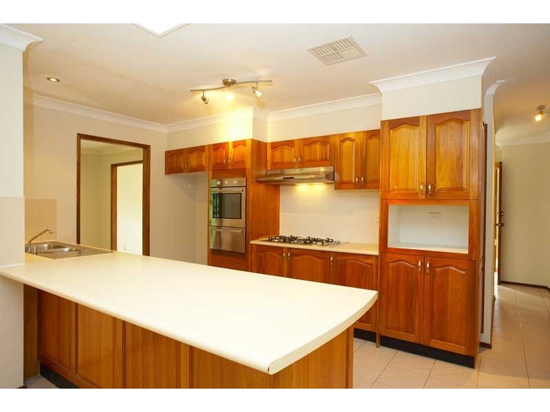 71 Crestwood Drive, Crestwood NSW 2153