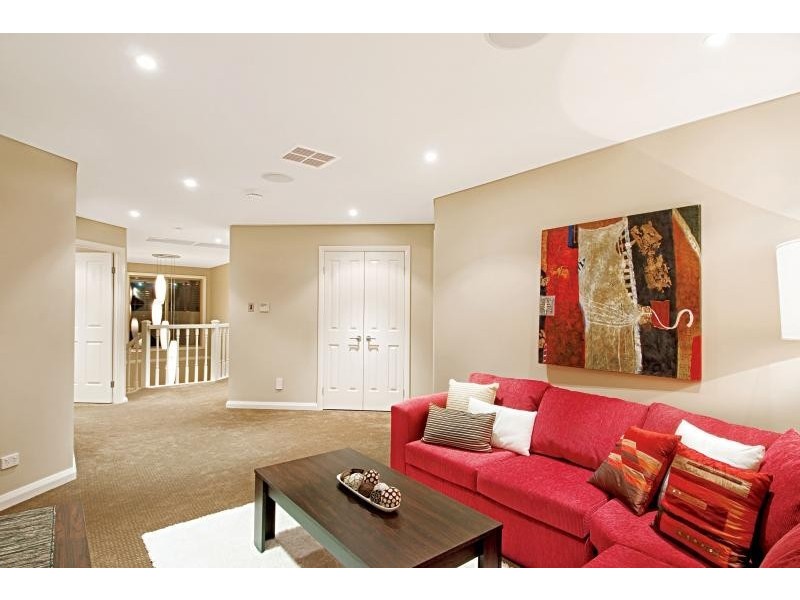 17 Chepstow Drive, Castle Hill NSW 2154