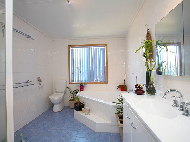 102 Solander Road, Seven Hills NSW 2147