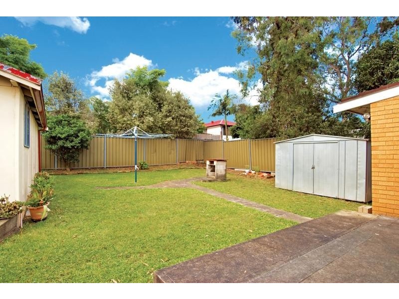 10 Nottingham Street, Northmead NSW 2152