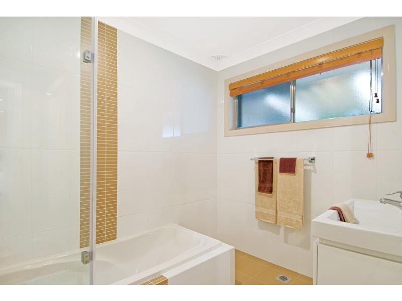 6 Mulgray Avenue, Baulkham Hills NSW 2153