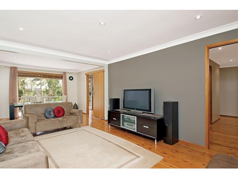 6 Jamberoo Avenue, Baulkham Hills NSW 2153