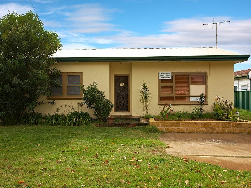 19 John Street, Blacktown NSW 2148