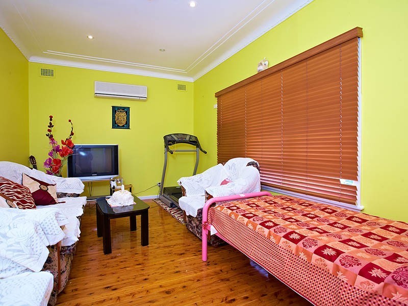 19 John Street, Blacktown NSW 2148