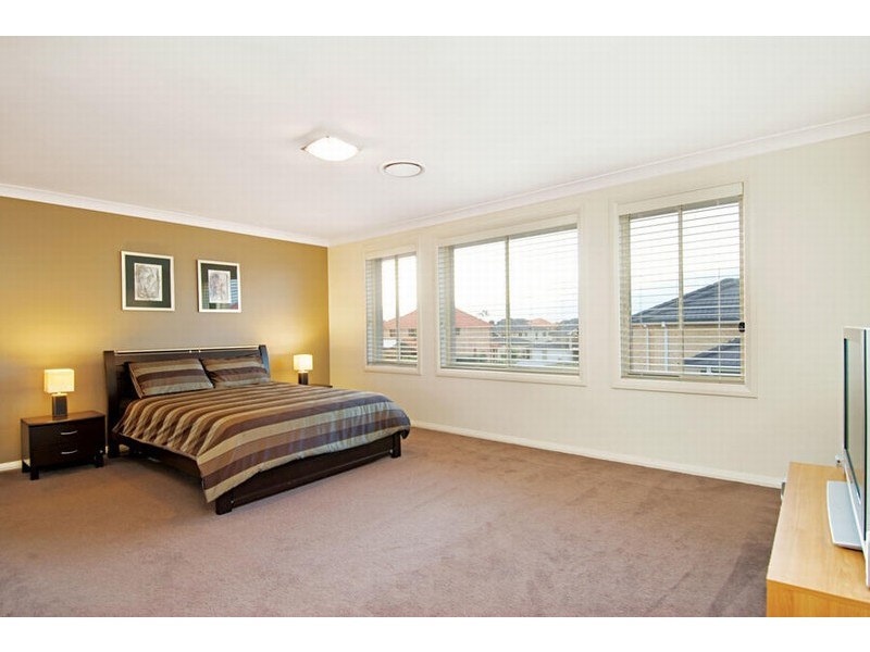 8 Finch Place, Castle Hill NSW 2154