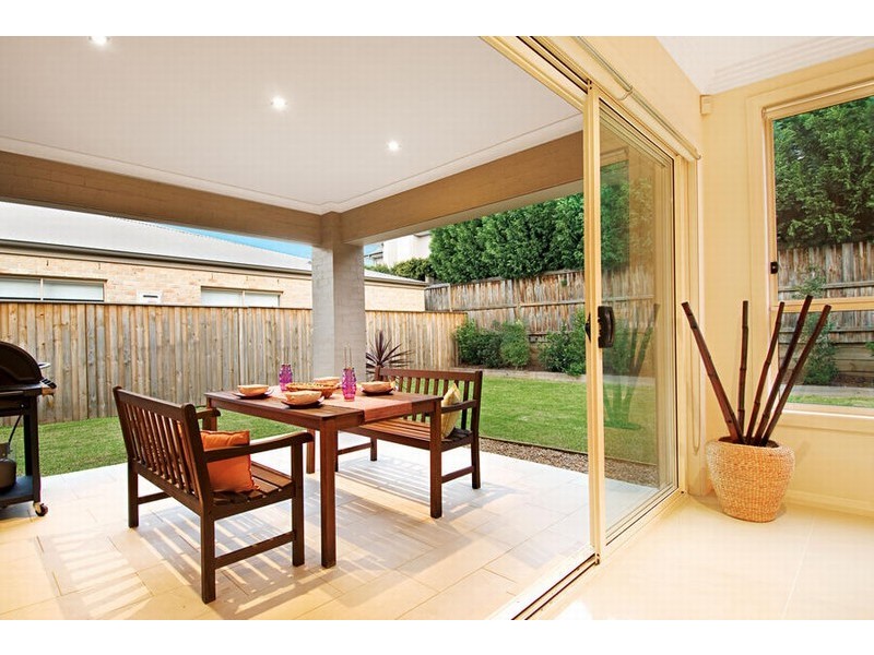 8 Finch Place, Castle Hill NSW 2154