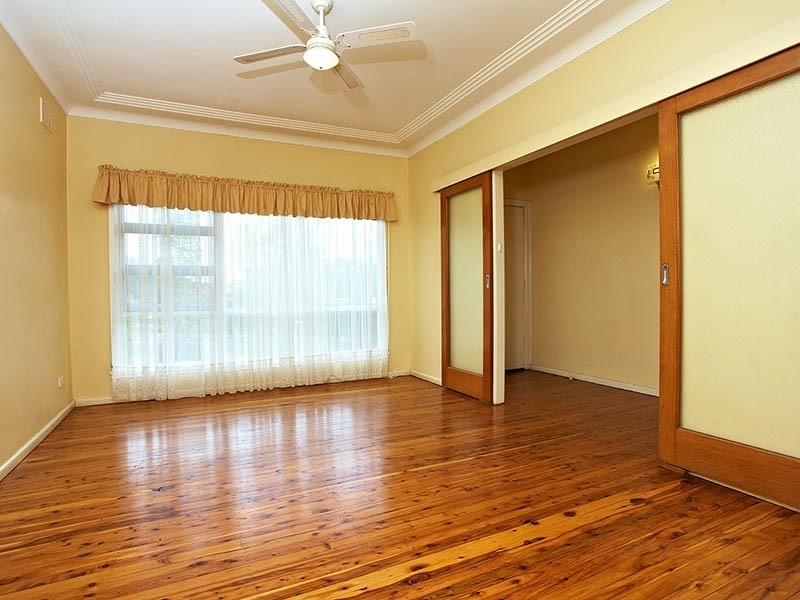 15 Vienna Street, Seven Hills NSW 2147