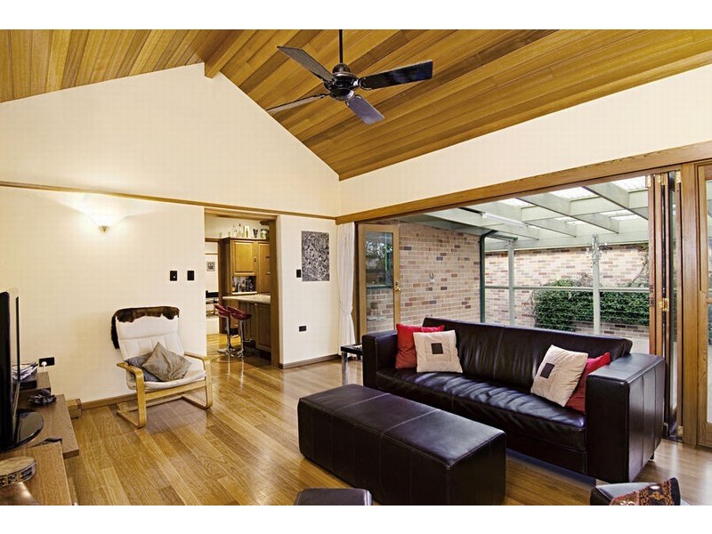 2 Elizabeth Crescent, Northmead NSW 2152