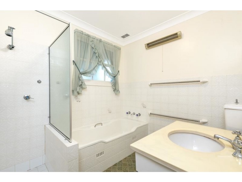 7 Barclay Road, North Rocks NSW 2151