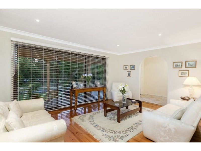 27 Glenrowan Avenue, Kellyville NSW 2155