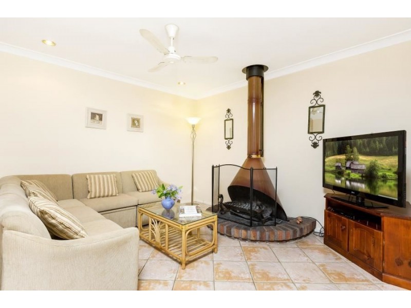 27 Glenrowan Avenue, Kellyville NSW 2155