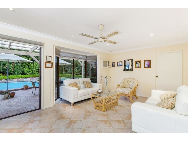 27 Glenrowan Avenue, Kellyville NSW 2155