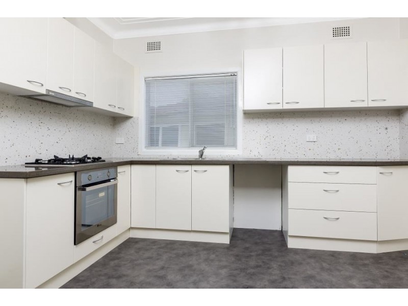 8 Dell Street, Blacktown NSW 2148