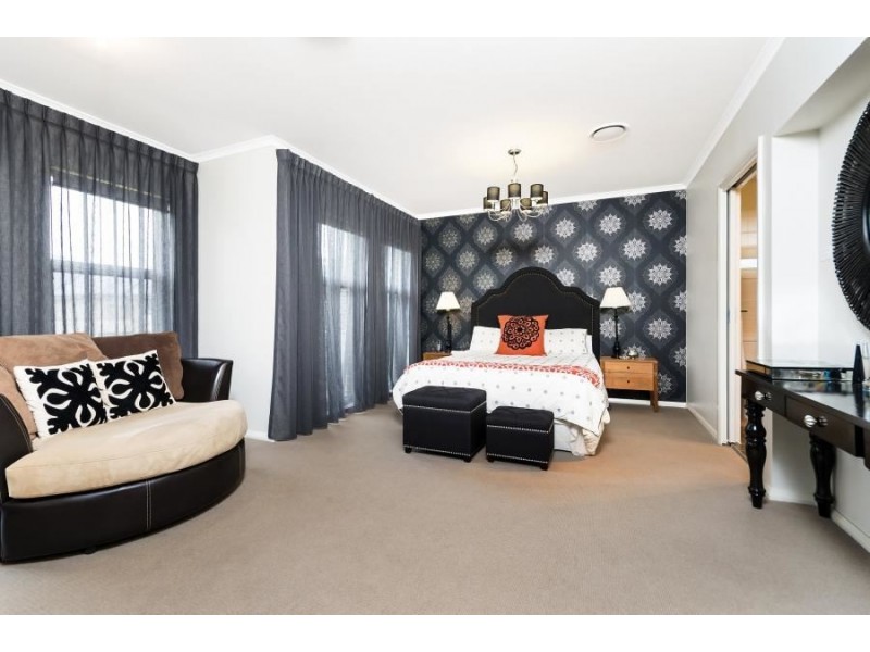 18 Dempsey Crescent, Kellyville NSW 2155