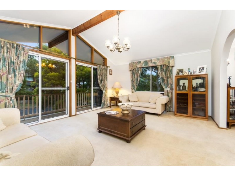 24 Grevillea Grove, Baulkham Hills NSW 2153