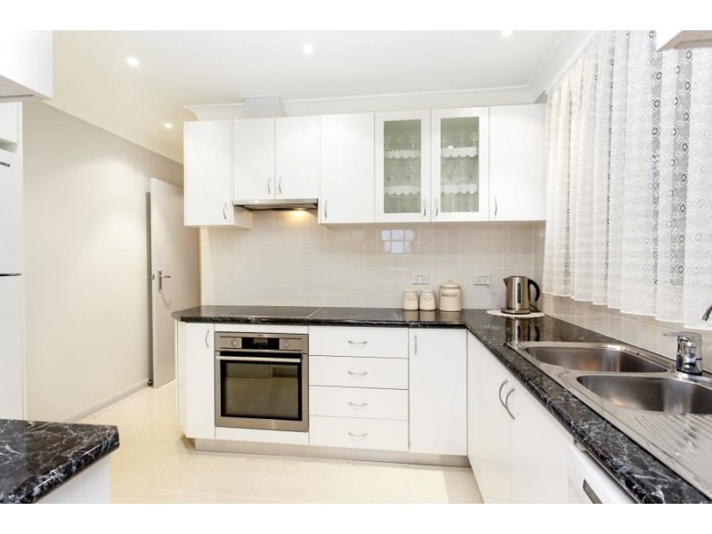 18 Woodhill Street, Castle Hill NSW 2154