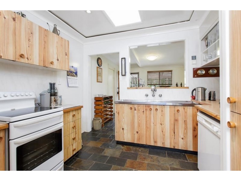 4 Darrambal Avenue, Baulkham Hills NSW 2153