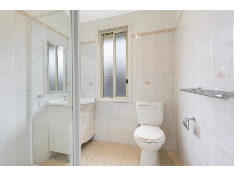 8 Popondetta Road, Whalan NSW 2770