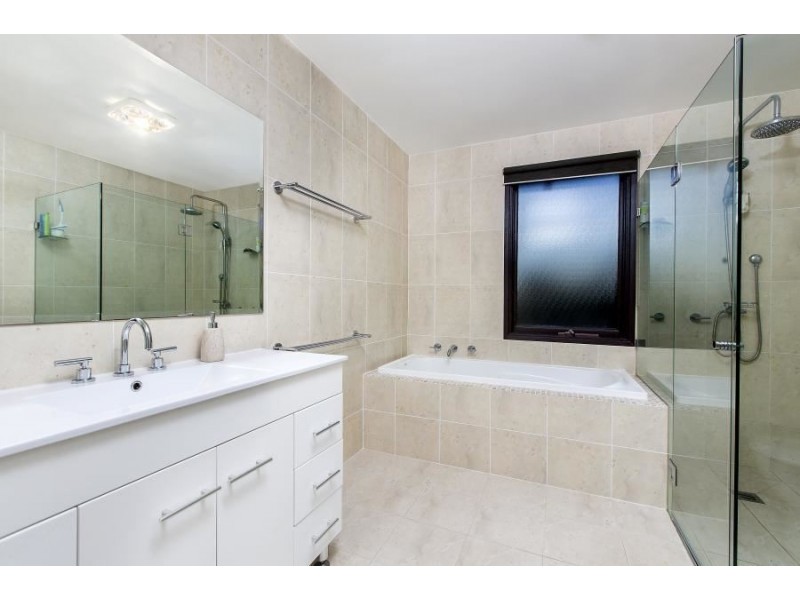 31 Gordonia Grove, Baulkham Hills NSW 2153