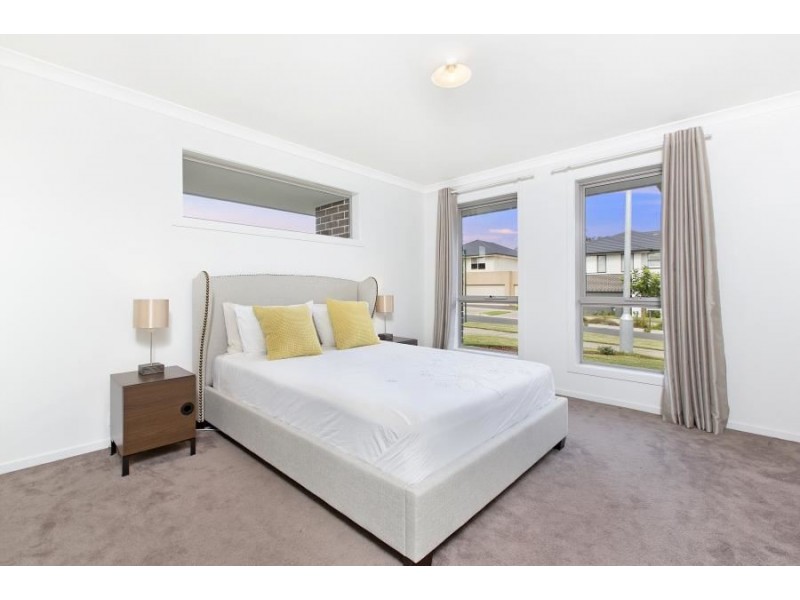 28 Dempsey Crescent, Kellyville NSW 2155