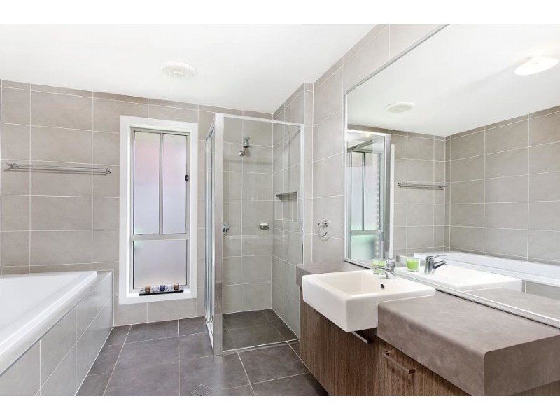 28 Dempsey Crescent, Kellyville NSW 2155