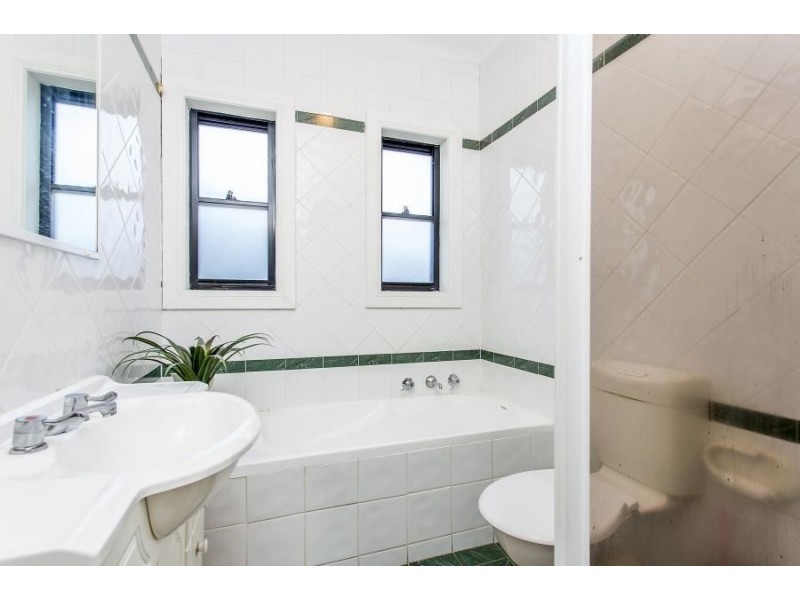 36 Glenn Avenue, Northmead NSW 2152