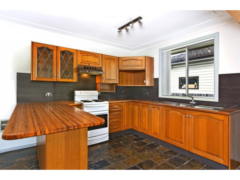 6 Todd Circle, Old Toongabbie NSW 2146