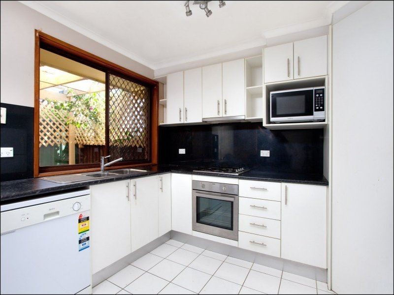 54 Coowarra Drive, St Clair NSW 2759