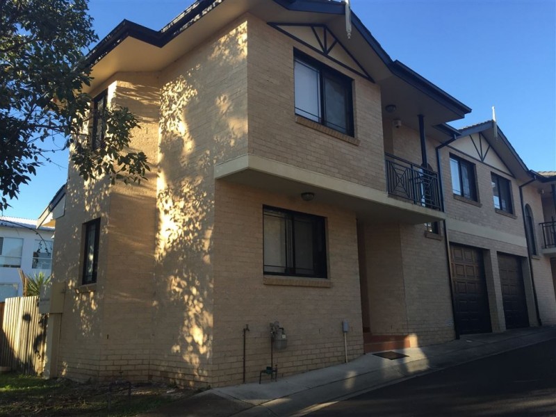 3/8 The Cottell Way, Baulkham Hills NSW 2153