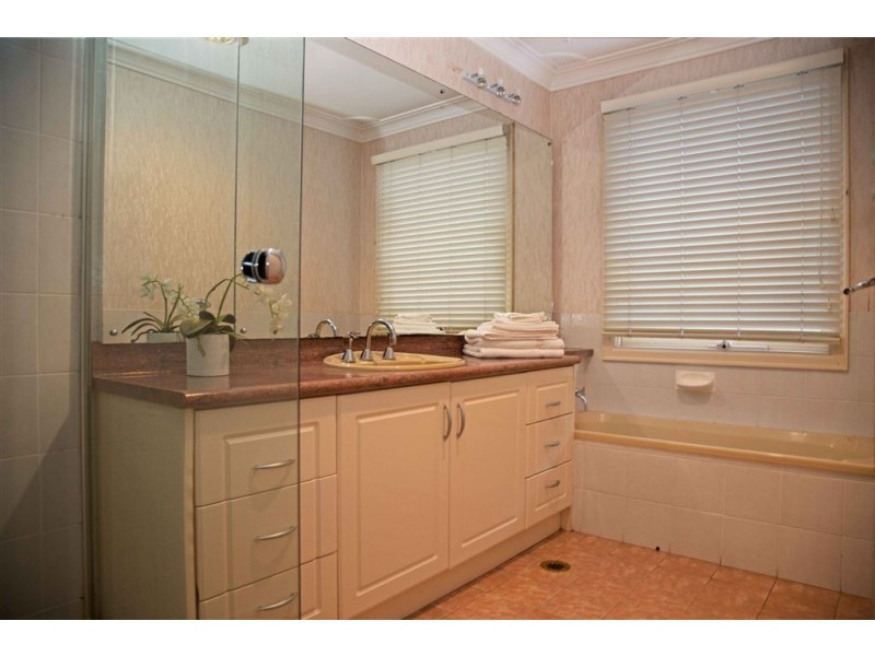 3 Colosseum Crescent, Baulkham Hills NSW 2153