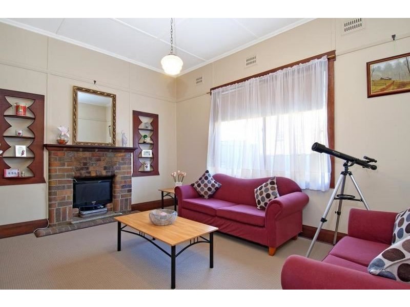 13 Hammers Road, Northmead NSW 2152