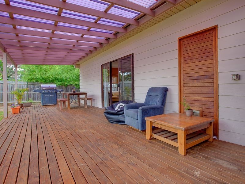 16 Glenn Avenue, Northmead NSW 2152