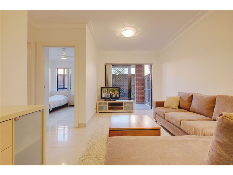 3/3-5 Windermere Avenue, Northmead NSW 2152