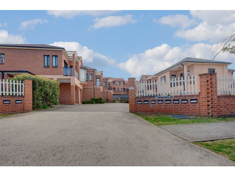 3/3-5 Windermere Avenue, Northmead NSW 2152